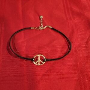 VTG Peace Sign Choker